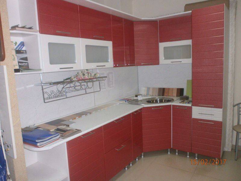 угловая кухня в Архангельске