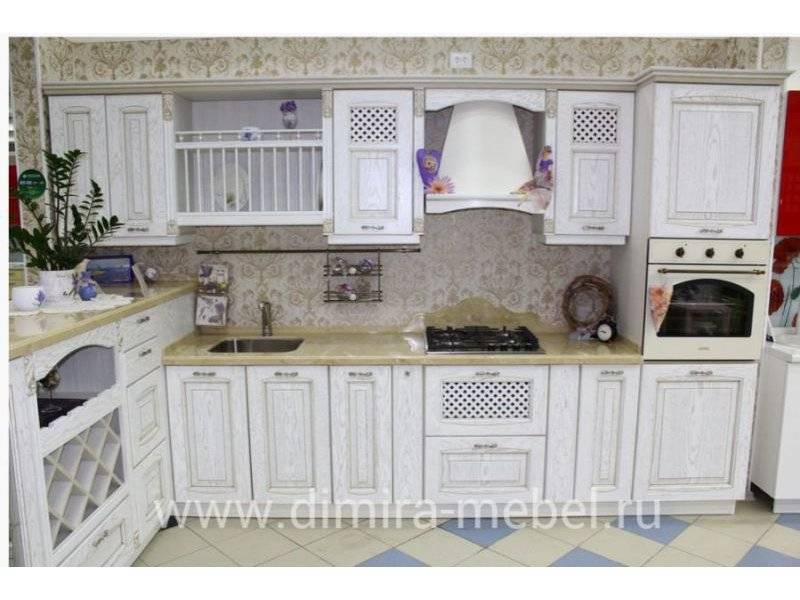 кухонный гарнитур с фасадами из массива дуба с патиной в Архангельске