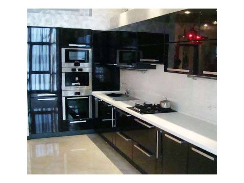 угловая кухня черный глянец в Архангельске