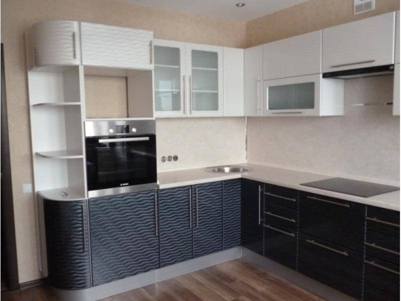 угловая кухня с фрезеровкой 3д в Архангельске