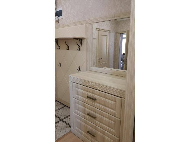 прихожая с комодом в Архангельске