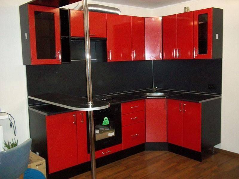 угловая красная кухня в Архангельске