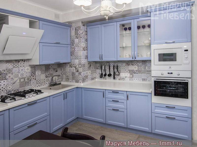 кухня из голубого бука в стиле кантри в Архангельске