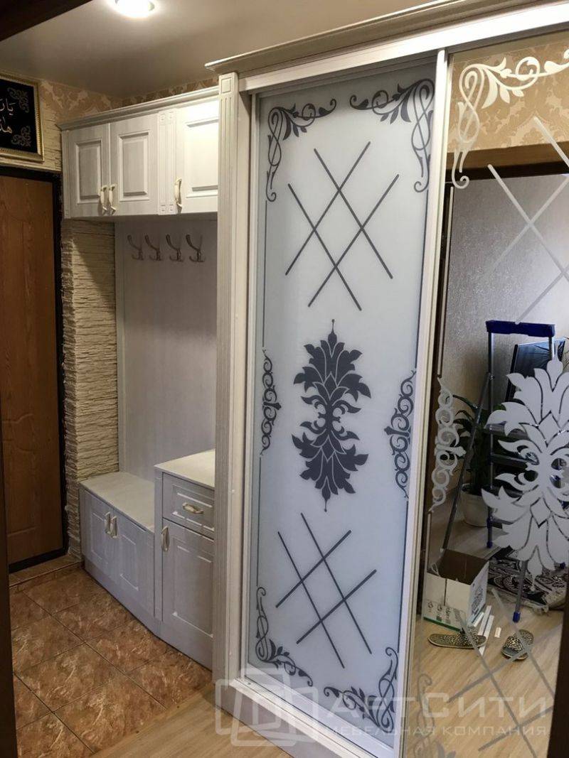 светлая прихожая в Архангельске