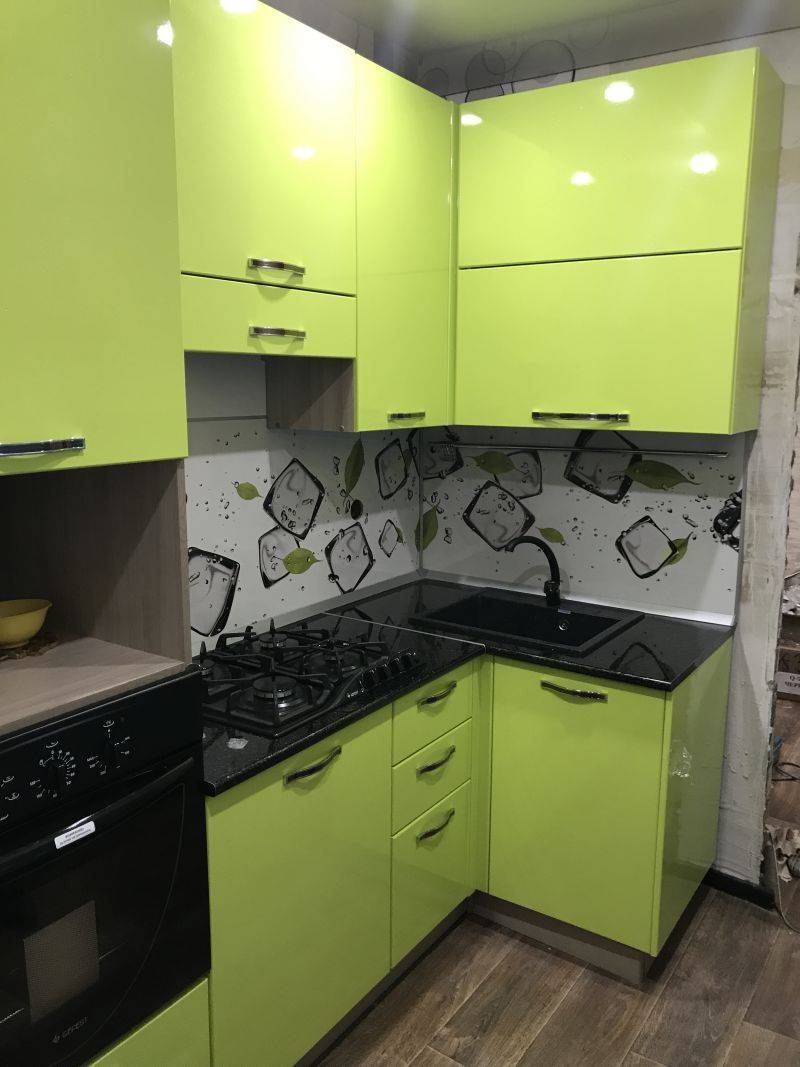 угловая кухня в Архангельске