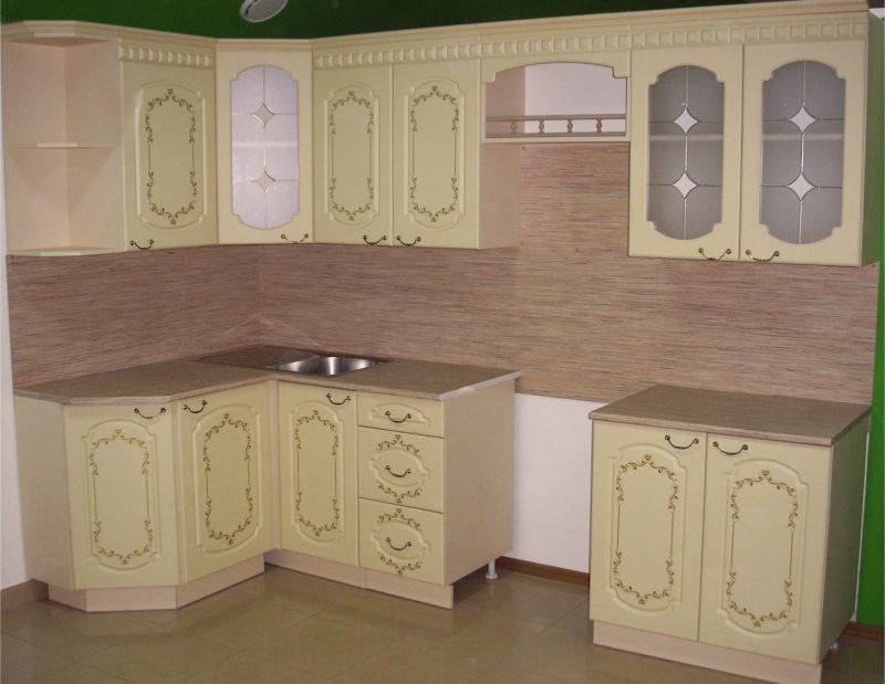 угловая кухня с витражом венеция в Архангельске