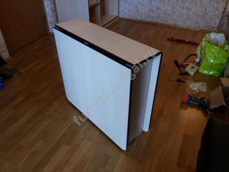 стол-книжка в белом цвете в Архангельске