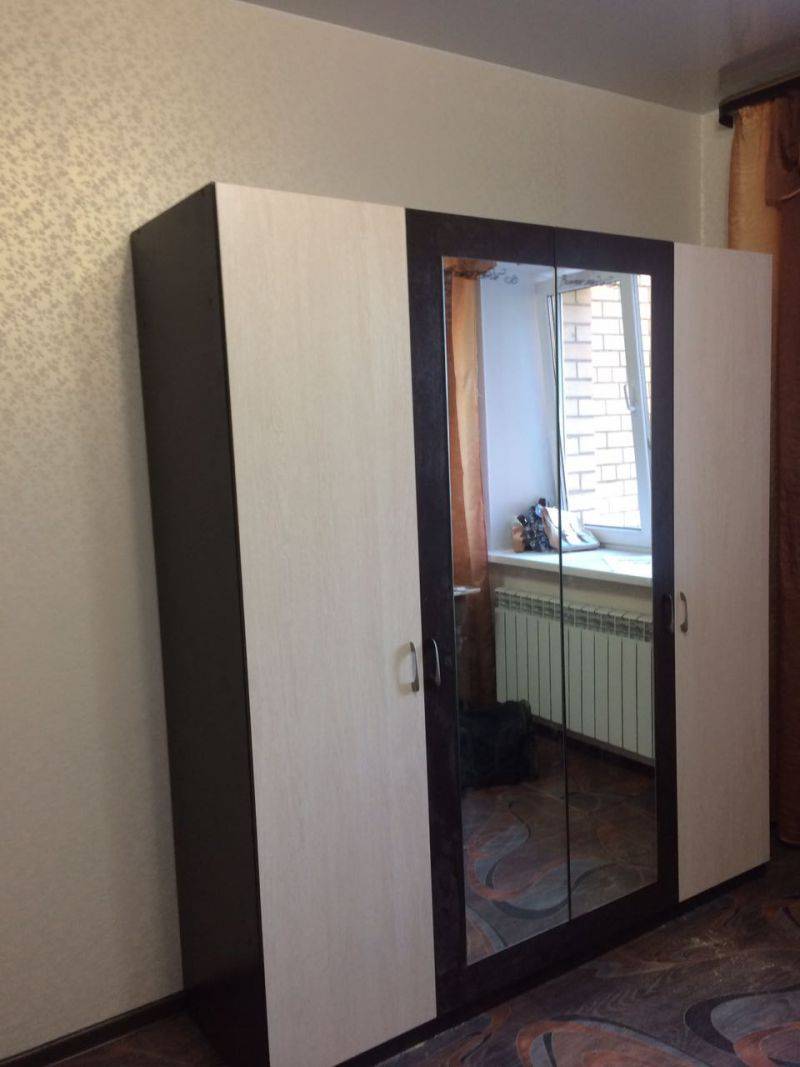 распашной шкаф в комнату в Архангельске