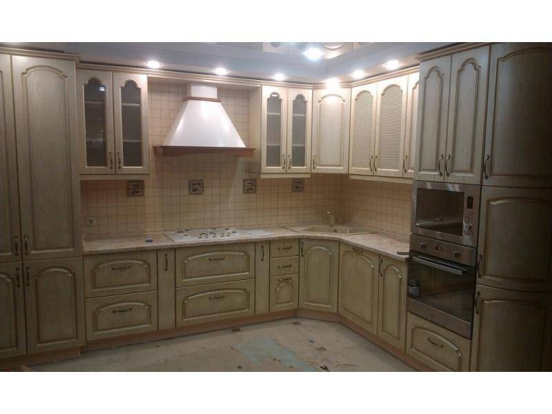 угловая кухня пвх с патиной в Архангельске