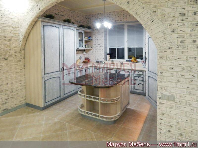 кухня угловая белая с патиной в Архангельске