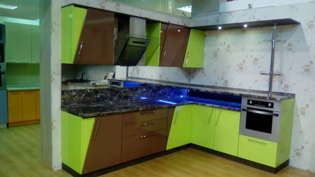 угловая кухня в Архангельске