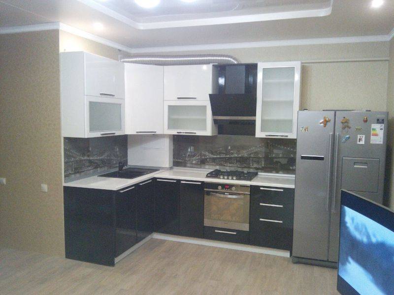 угловая кухня в Архангельске
