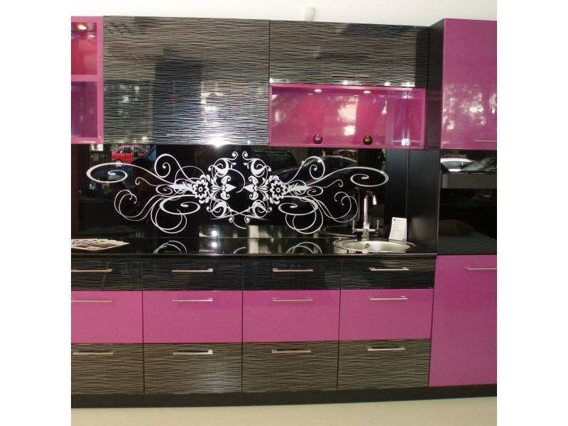 современная кухня страйп малина в Архангельске