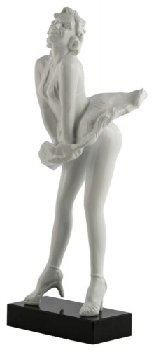 статуэтка she again white в Архангельске