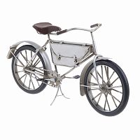 модель bicycle серебристого цвета в Архангельске